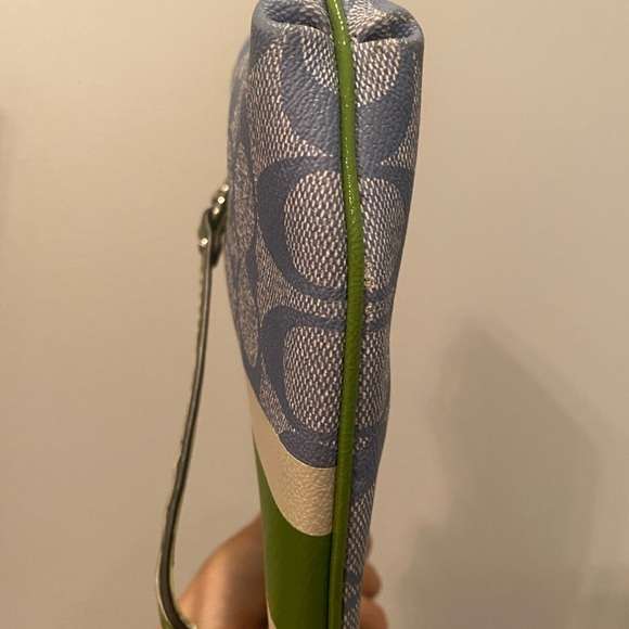 Coach Corner Zip Wristlet In Signature Canvas - Picture 3 of 6